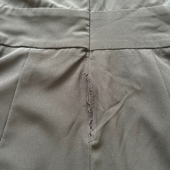 Guess ⎮ Black romper - Picture 7 of 9